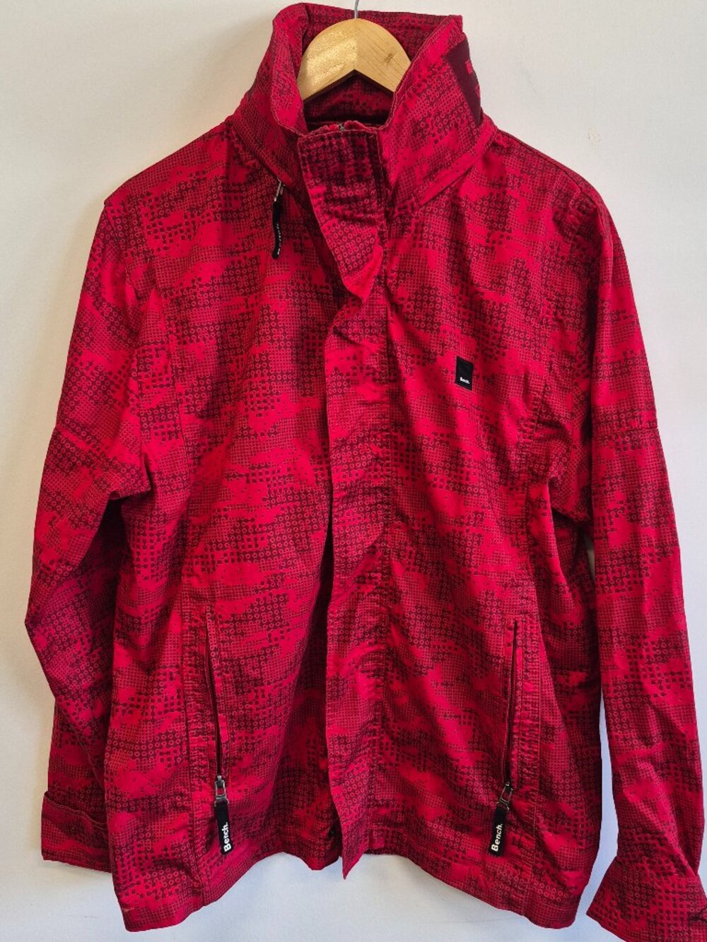 Bench Men’s XL Red Digital Pixel Camo Full Zip Jacket High Neck